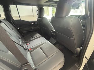 Toyota Prado VXR 2.8 Automático Usado 2025 - Product Image 4