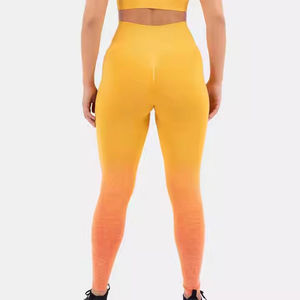 Leggings de qualité pour femmes, design unique, leggings de yoga pour femmes, fabriqués avec une qualité supérieure. - Product Image 2