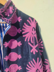 Chaqueta Bomber Reversible de Terciopelo con Bordado Suzani, Chaqueta Térmica para Mujer con Estampado Floral, Hecha a Mano, Otoño Invierno, Regalo Vintage para Ella - Product Image 5