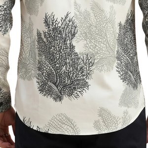 Chemise Homme Imprimé Corail Blanc et Noir à Manches Longues Boutonnée Coupe Slim Décontractée Tendance pour Fêtes, Vacances et Soirées Estivales - Product Image 5