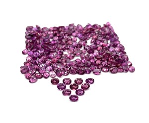 Gema suelta de granate rodolita rosa natural, corte pera, facetada de 3*4 mm para la fabricación de joyas - Product Image 4