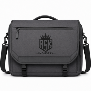 Sac messager pour hommes offrant un rangement intelligent, plusieurs poches et une sangle réglable pour transporter des objets personnels et des documents - Product Image 1