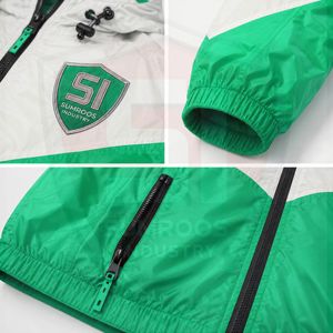 Veste coupe-vent à capuche pour homme Sumroos Industry, couleur verte et blanche, style sportif, fermeture éclair sur le devant, logo, coupe classique, vêtement d'automne - Product Image 3