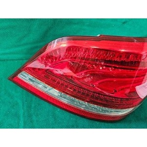 Feu arrière droit d'occasion Equus 924023N000 - Product Image 3