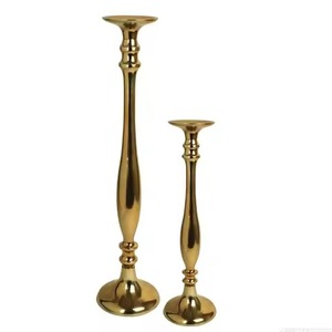 Support à bougies en métal moderne, porte-bougie décoratif, centre de table, décoration intérieure, accent de décoration - Product Image 3