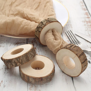 Juego de Anillos para Servilletas de Madera Ovalados Orgánicos con Forma Contorneada Suave para un Ambiente de Mesa Elegante y Natural, Único - Product Image 4