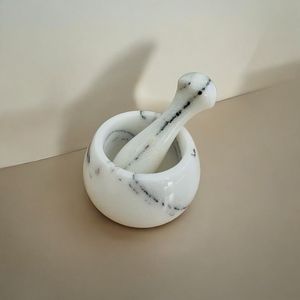 Strong Stone Marble Mortar And Pestle For Grinding Spices Herbs <b>Garlic</b> And Preparing <b>Fresh</b> Paste Easily - Product Image 4