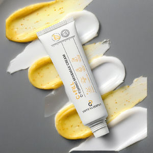 Crema Nutritiva y Tonificante Differ&Deeper C-Toning Mix&Max con Vitamina C, Humectante Ligero que Unifica el Tono y Protector Solar que Elimina las Imperfecciones - Product Image 1