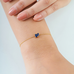 Impresionante Pulsera Minimalista Toi et Moi de Oro Amarillo K14 con Zafiro Azul, Producto Más Vendido, Regalo de Cumpleaños para Ella - Product Image 2