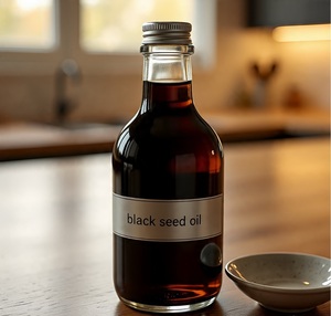 Aceite Esencial de Semillas de Comino Negro 100% Puro Prensado en Frío, Precio de Fábrica al por Mayor, Marca Privada, con Propiedades Anti-Hinchazón - Product Image 1