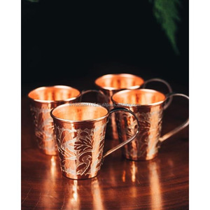 Atractivas tazas de cobre con exterior pulido y curvas clásicas aptas para todo tipo de bebidas y decoración de cocinas - Product Image 2