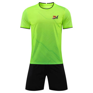 Uniforme Deportivo de Fútbol Personalizado con Diseño y Logotipo, Uniforme de Fútbol Transpirable para Equipos de Adultos - Product Image 1