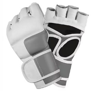 Gants de combat haut de gamme – Équipement d'entraînement, de sparring et de grappling pour arts martiaux, style moderne, vente chaude, logo et taille personnalisés, fabriqués au Pakistan - Product Image 3
