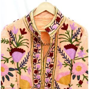 Veste d'hiver brodée à la main en fleurs, style TNT Suzani, col mandarin, pour femme, doublure en coton respirant, vente en gros - Product Image 6