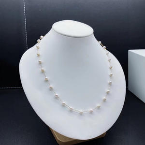 Collar de Perlas de Agua Dulce Redondas de 4-5 mm, Selección de Perlas Básicas Impecables, Cadena de Oro de 18 Quilates con Diseño de Cielo Estrellado, Longitud Total Aproximada de 45 cm - Product Image 3