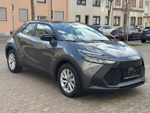 Toyota C-HR 1.8 Híbrido FWD con Cámara de Flujo, ACC, USB, SUV Híbrido con Transmisión Automática - Product Image 6