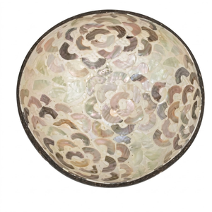 Vente en gros de bols en coquille de noix de coco gravés, écologiques, modernes, uniques, artisanaux, polis, durables et de haute qualité - Product Image 1