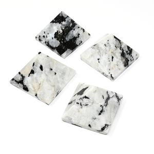 Pierre de Labradorite Naturelle de Qualité Supérieure en Promotion – Pyramide de Cristal pour une Transformation Positive – Magnifique Cadeau - Product Image 6