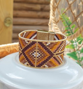 Bracelet perlé personnalisable avec étiquettes, finition lisse, prix usine de gros - Product Image 6