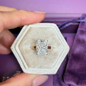 Bague de fiançailles Krishnavii KR 314 avec diamant de laboratoire taille coussin de 4 carats, design halo caché, or 18 carats, certifiée IGI - Product Image 1