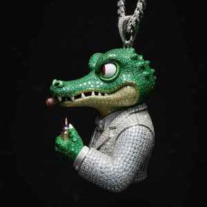 Pendentif Crocodile en Argent 925 Plaqué Or et Rhodium avec Moissanite, Breloque Thème Hip Hop, Bijou Unisexe, Cadeau - Product Image 2