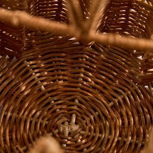 Porte-ustensiles en rotin fait main et durable, porte-couverts en rotin au prix d'usine, décoration de table de cuisine faite à la main en gros - Product Image 4