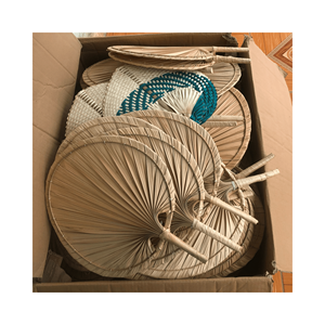 Ventilateur pliable de poche en bambou de mariage à impression personnalisée de haute qualité - Product Image 5