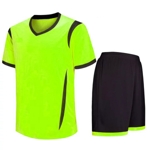 Ensemble de maillots de football personnalisés à dégradé, uniforme de football respirant en polyester, kit sportif imprimé par sublimation pour hommes - Product Image 4