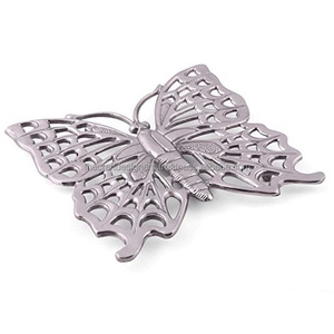 ขาตั้งสามขาแกะสลักโลหะทำด้วยมือสำหรับกระทะร้อนเหมาะสำหรับเชฟที่ให้คุณค่ากับงานฝีมือและดีไซน์ที่ใช้งานได้จริง - Product Image 1