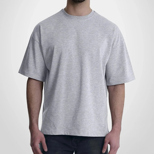 Camiseta de cuello redondo extragrande de nueva llegada, estilo urbano, de algodón grueso, corte holgado, informal y a la moda para hombre. - Product Image 1