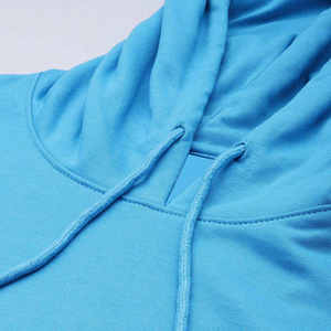 Sudadera con Capucha Corta de Forro Polar Azul Cielo para Mujer, Informal, de Manga Larga, con Cordón Ajustable y Logotipo Frontal - Product Image 6