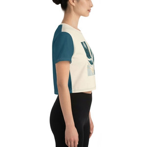 T-shirt court pour femme, tissu doux, manches courtes, col rond, confortable, décontracté, idéal pour les journées d'été et les activités de plein air - Product Image 4