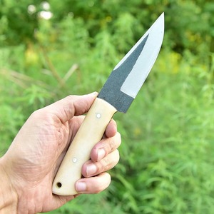 Cuchillo de Camping Hecho a Mano Personalizado de Acero al Carbono con Punta Recta, Hoja de 3mm de Grosor, 9 Pulgadas de Longitud Total, Mango de Hueso, ODM OEM DIY - Product Image 3