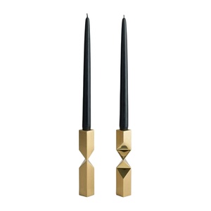 Juego de candelabros de latón elegante con acabado dorado nórdico moderno, soporte de vela de Metal de lujo grande, decoración de Mesa para el hogar - Product Image 1