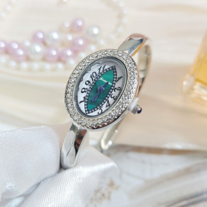 Relojes de Pulsera Ovalados Modernos para Mujer, Reloj de Cuarzo Minimalista con Encanto para Mujer - Product Image 3