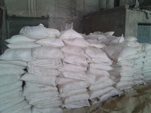 Poudre d'argile kaolinique BTTKaolin de qualité industrielle pour matériaux de construction utilisés dans les composés de toiture et les scellants - Product Image 2
