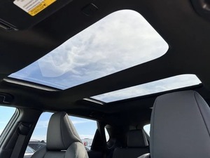 BZ4X 4WD Pro SUV Eléctrico 2023 USADO EN EXCELENTES CONDICIONES, con Volante a la Izquierda, Asientos de Cuero, Cámara Trasera, Bajo Kilometraje, a Precio de Descuento - Product Image 3