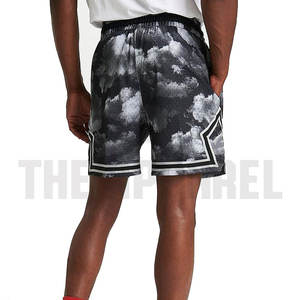 กางเกงขาสั้นกีฬาผู้ชายผ้าตาข่าย กางเกงวิ่งเทรนด์ฮิปฮอป กางเกงขาสั้นลำลองสตรีทแวร์ผ้าตาข่าย - Product Image 4