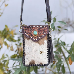 Sac bandoulière en cuir de vachette à poils, sculpté à la main, avec pierre turquoise, petit format, pochette pour téléphone et sac à main, pochette de poignet - Product Image 1