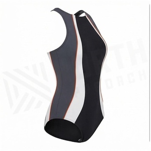 Ensemble de yoga 2 pièces imprimé papillon bleu avec finition dorée, body à col en V profond et jupe portefeuille longueur genou - Product Image 3