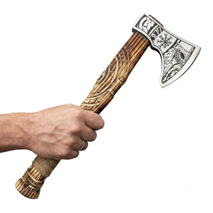 Hacha Grabada Estilo Nórdico – Hacha Vikinga Hecha a Mano con Mango Tallado y Funda de Cuero - Product Image 5