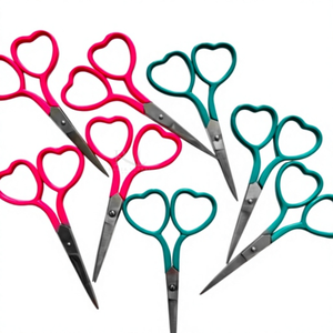 Tijeras para manicura en forma de corazón, color rosa y verde real, de acero inoxidable, para cortar cutículas, herramienta de belleza duradera, para diestros - Product Image 6