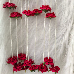 Guirnalda de Rosas Artificiales de 6 Pies con Perlas |   Telón de Fondo Festivo para Bodas, Inauguraciones de Casas y Mandaps |    Decoración para Paredes del Hogar y Entradas - Product Image 1