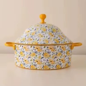 Casserole de luxe en acier inoxydable avec couvercle en verre, design rond, poignées en alliage de zinc, finition polie pour cuisinière à gaz et à induction - Product Image 5