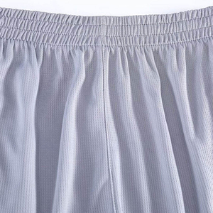 Ensemble de maillots de basket sans manches pour hommes, gris, noir, rouge, couleurs contrastées, polyester respirant, coupe athlétique toutes saisons - Product Image 4
