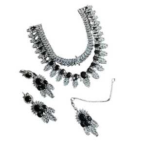 ชุดเครื่องประดับแฟชั่นฤดูร้อน ดีไซน์เปลือกหอย ชุบทอง PVD สร้อยคอและต่างหูสแตนเลส - Product Image 1