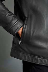 Chaqueta de Cuero Negra con Cuello Alto y Cierre de Cremallera para Hombre, Diseño Personalizado, Estilo Vintage, Alta Calidad, ODM - Product Image 3