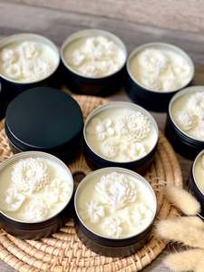 Vela Aromática Artesanal de Cera de Soya con Fragancia Oriental, Ecológica, en Lata Metálica, Moderna y Decorativa, para Aromaterapia en el Hogar - Product Image 5