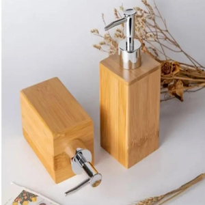 Ensemble d'accessoires de salle de bain en bois de qualité supérieure, écologiques et élégants, pour une décoration de bain durable - Product Image 4