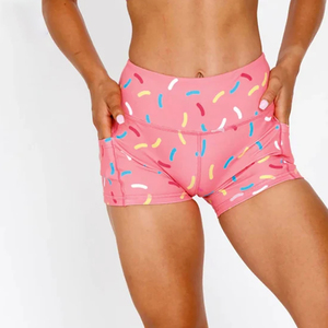 Shorts tendance pour femmes, taille mi-haute, en tissu doux et respirant, confortables et légers, parfaits pour l'été et le quotidien - Product Image 1